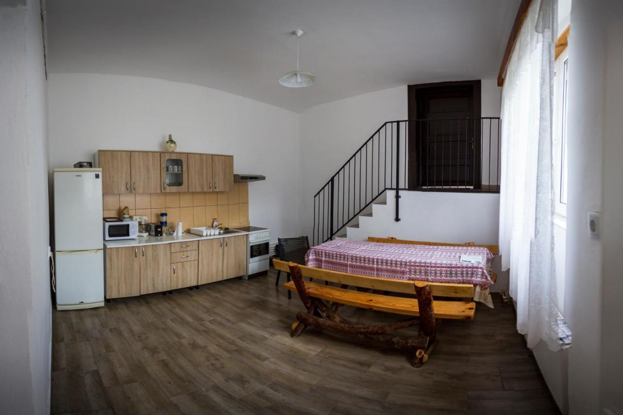 Casa Din Barcut Vendégház Kültér fotó